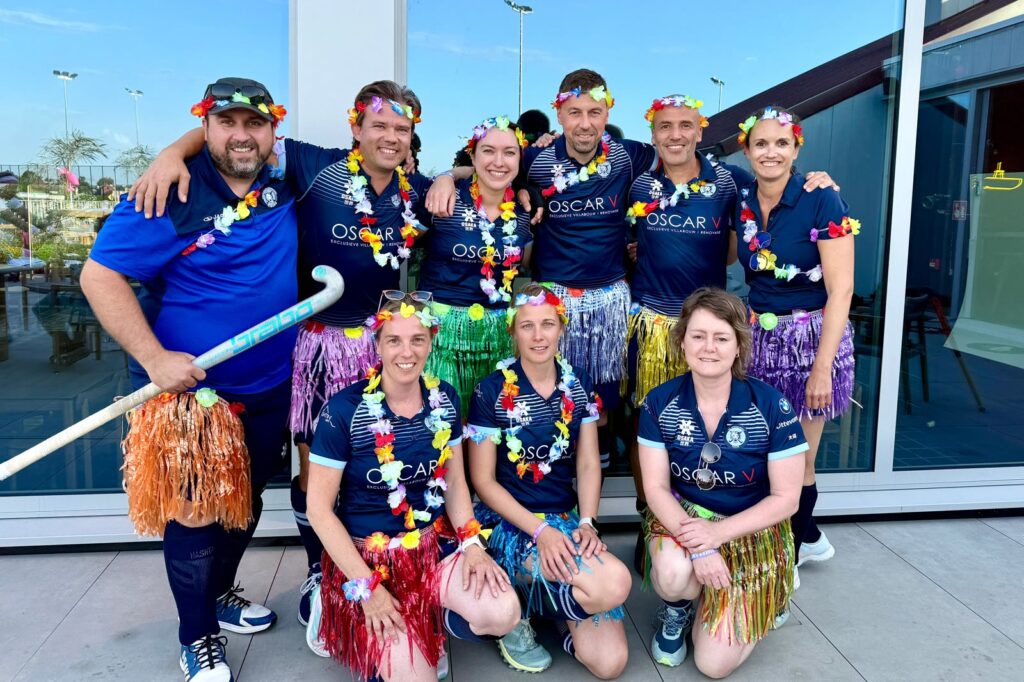 Trimmers van de Tigers verkleed op een trimtornooi